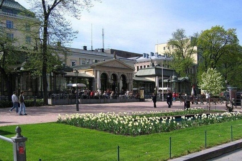 VIP Tour Helsinki by Mercedes Vclass with Private Guide 5