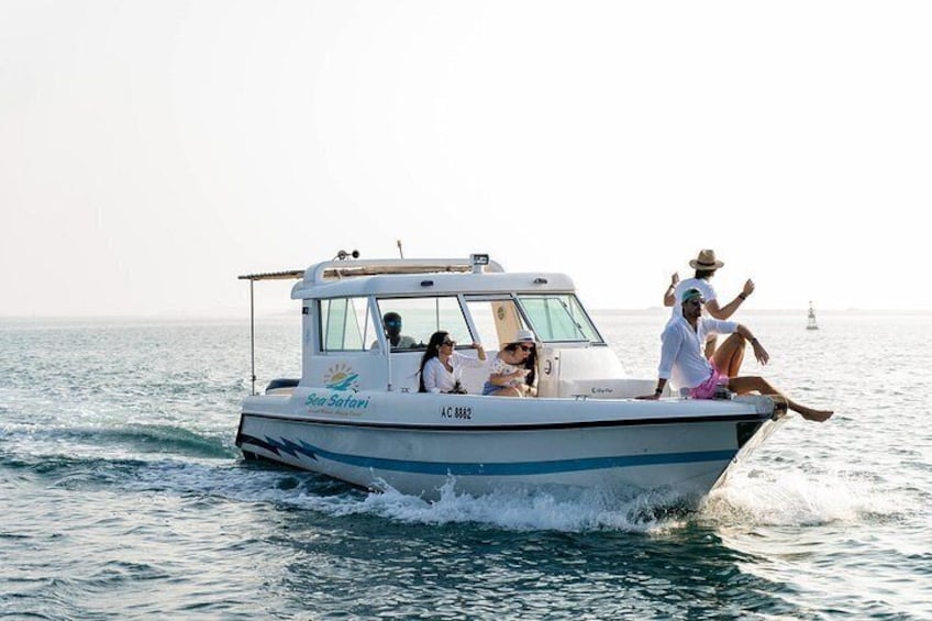 Island Hopping - An amazing 4- hours experience from Salt Island - Bahrani Island 3