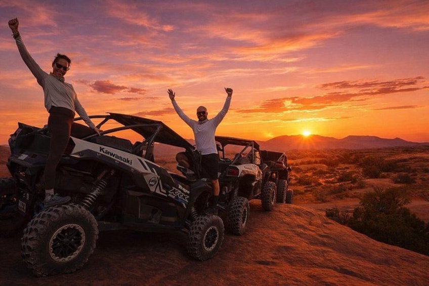 BEST! Hell's Revenge U-Drive 4X4 Tour in Moab +Dinosaur Tracks! 1