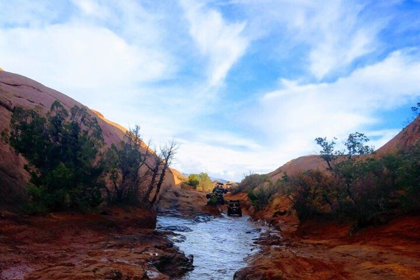 BEST! Hell's Revenge U-Drive 4X4 Tour in Moab +Dinosaur Tracks! 2