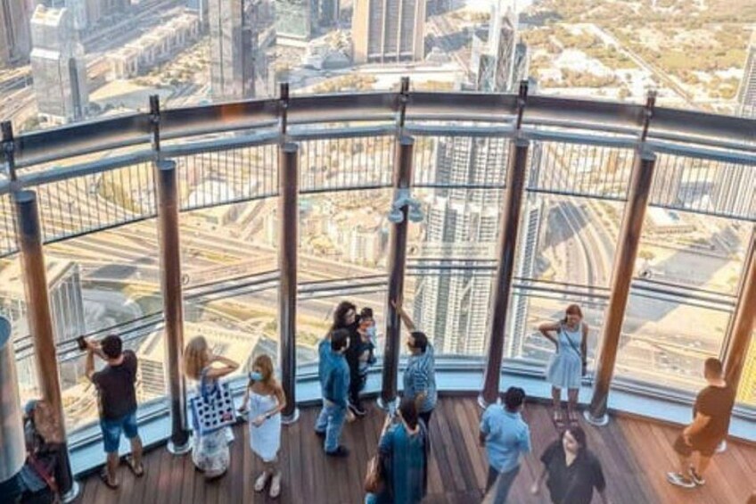 Dubai Burj Khalifa Floor 124+125 App Guided Tour with Ticket 2