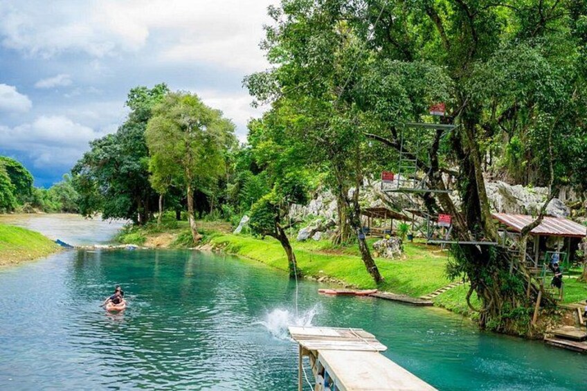 Vang Vieng: Zipline，Cave Tube，Trek，Kayak and Blue Lagoon 2