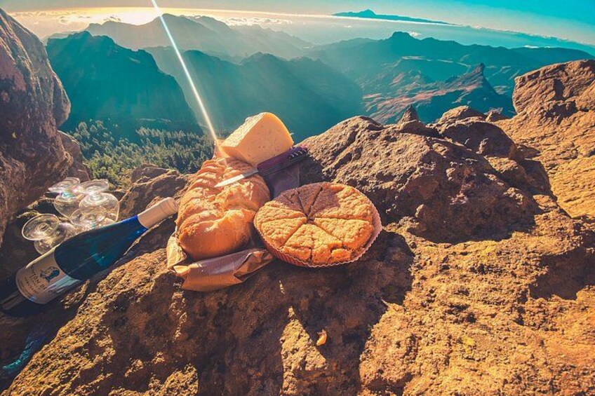 The Volcano Heart Tour: Hiking, Tasting and Sunset Experience 2