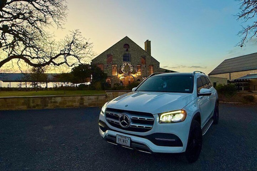 2 to 5 Guests Fredericksburg Private Mercedes SUV Wine Tour 2