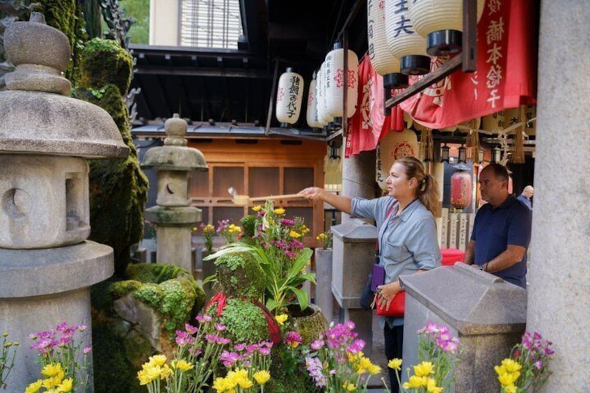 Osaka Highlights Walking Tour: Castle, Dotonbori & Hidden Gems 4