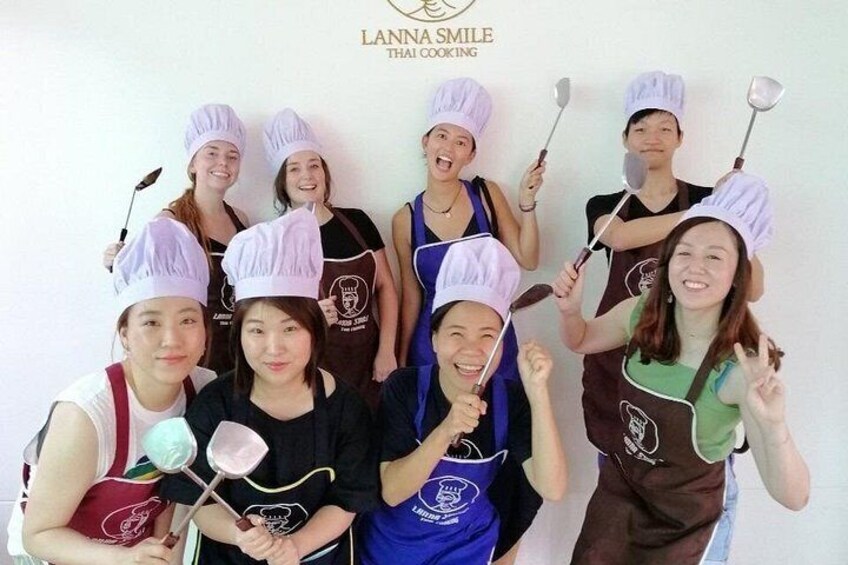 Lanna Smile Thai Cooking Class in Chiang Mai with Market tour 2