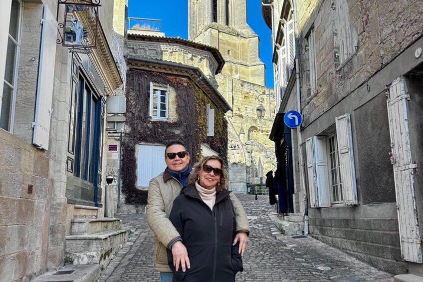 Walk through the charming streets of historic Saint-Emilion 2