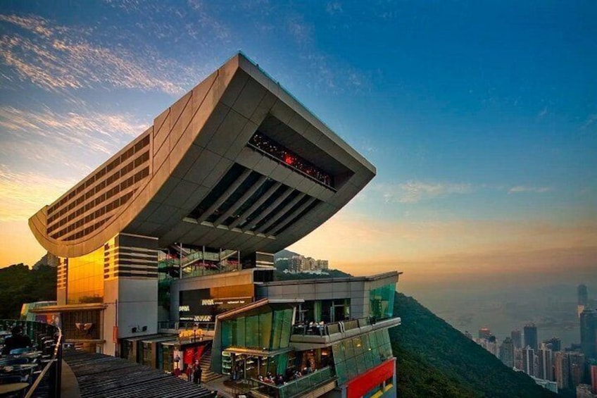 Enjoy the magic hour at The Peak Tower and Sky Terrace 428 2