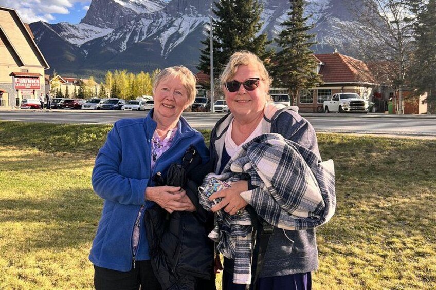Lake Louise, Moraine, Emerald Lake, Johnston Canyon, Banff Town 3