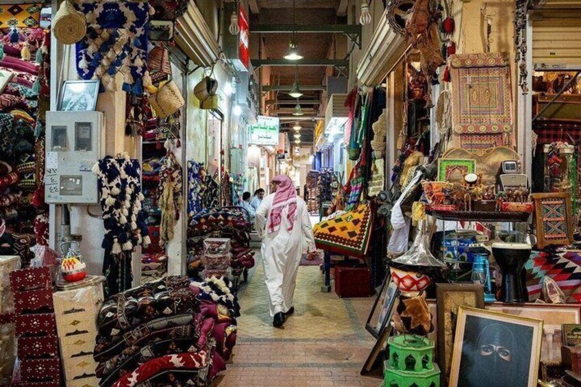 Half Day Tour Around Riyadh With Traditional Lunch 3