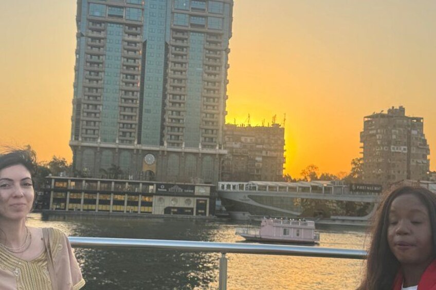 Cairo Nile River Dinner Cruise with Belly Dance, Tanoura & Pickup 2
