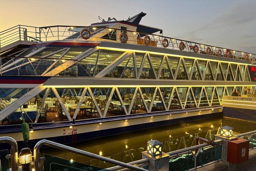Cairo Nile River Dinner Cruise with Belly Dance, Tanoura & Pickup 1