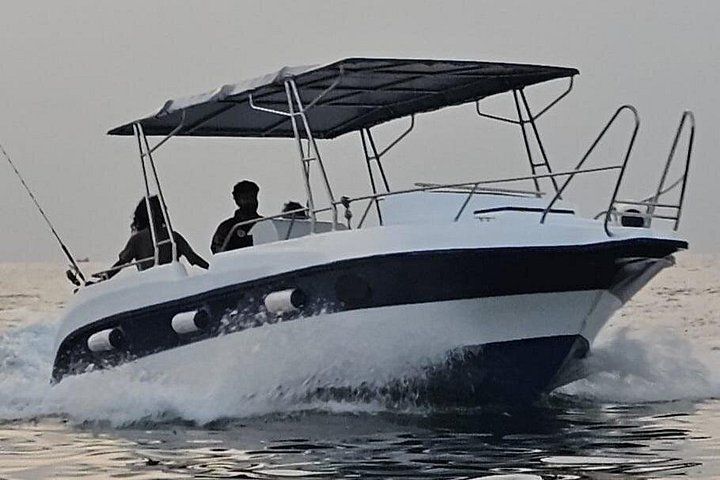 Mirissa Fishing GT, Tuna, Sail Fish by Speedboat with Local Guide 3