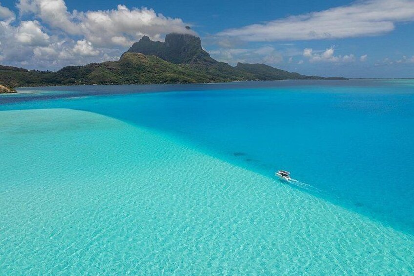 Full Day Solar Boat–Explores Bora Bora at the Rhythm of the Lagoon 5