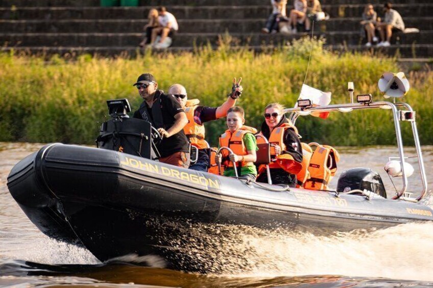 Thrilling Speedboat Ride on River in Warsaw 1