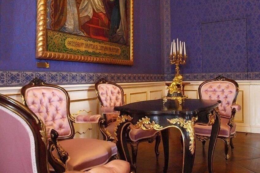 Sisi Palace Tour with Hungarian Horse Show and Lunch 2