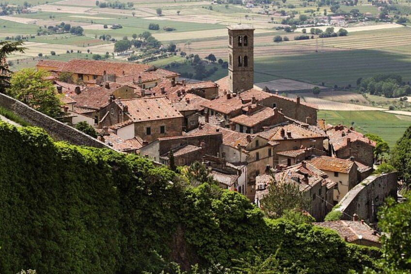Kid Friendly Cortona Private Guided Tour for Families 1
