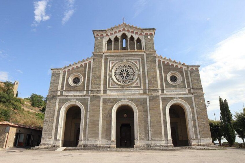 Kid Friendly Cortona Private Guided Tour for Families 2