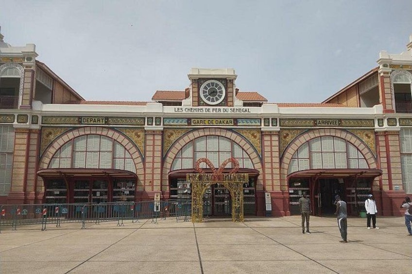Half Day Dakar Museums Tour and Local Markets 2