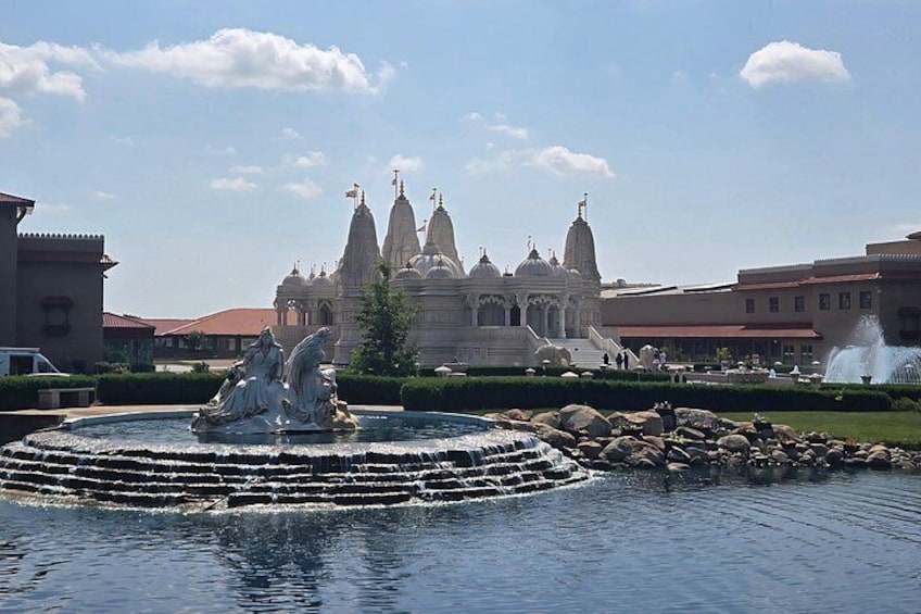 Chicago Suburbs Hidden Gems: Small-Group Exploration Tour 4