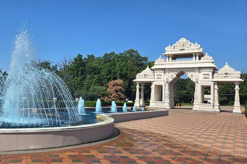 Chicago Suburbs Hidden Gems: Small-Group Exploration Tour 5