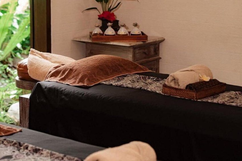 Ubud Luxury Balinese Spa Massage with Amidst Rice Fields 2