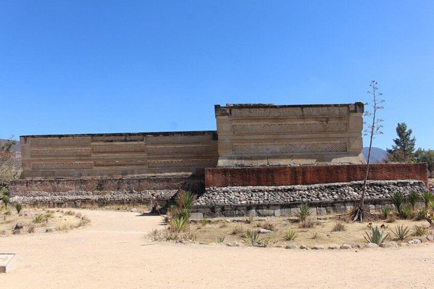 Hierve el Agua 2.5 hours, Mitla, Tule, Rugs and Mezcal for a Day 2