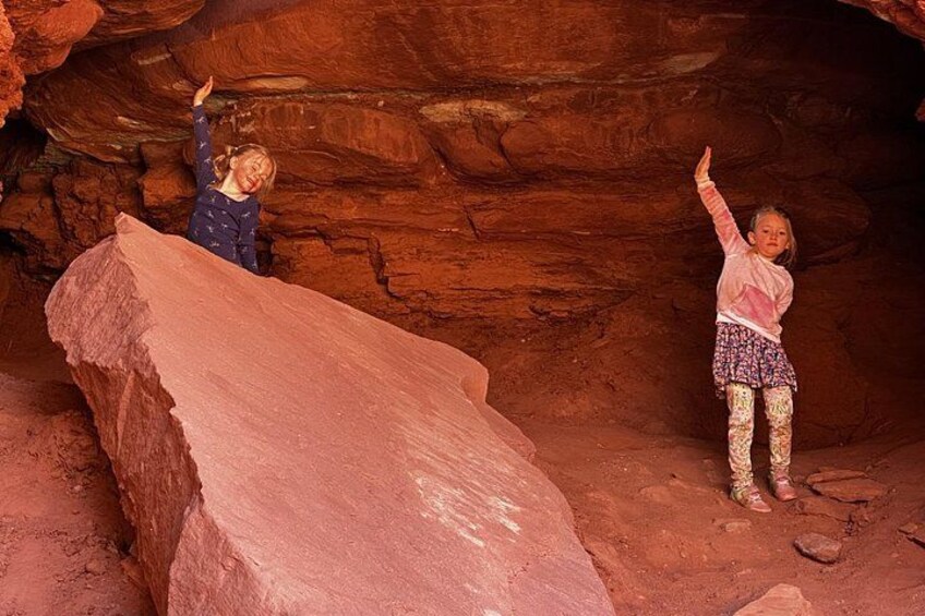 BEST! Catacomb *CAVES* U-Drive 4X4 UTV Tour in Moab +Petroglyphs! 3
