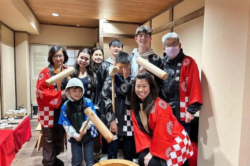 【Family Friendly】Traditional Mochi Pounding Experience 2