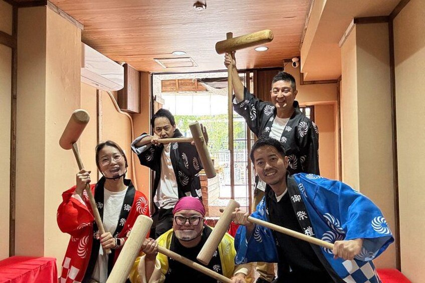 【Family Friendly】Traditional Mochi Pounding Experience 3