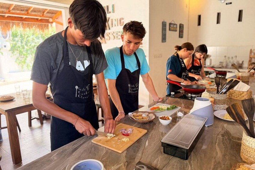 Indonesian Food Cooking Class of Gili Air 2