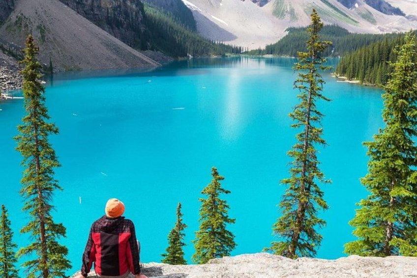 Sunrise Moraine Lake and Lake Louise 4