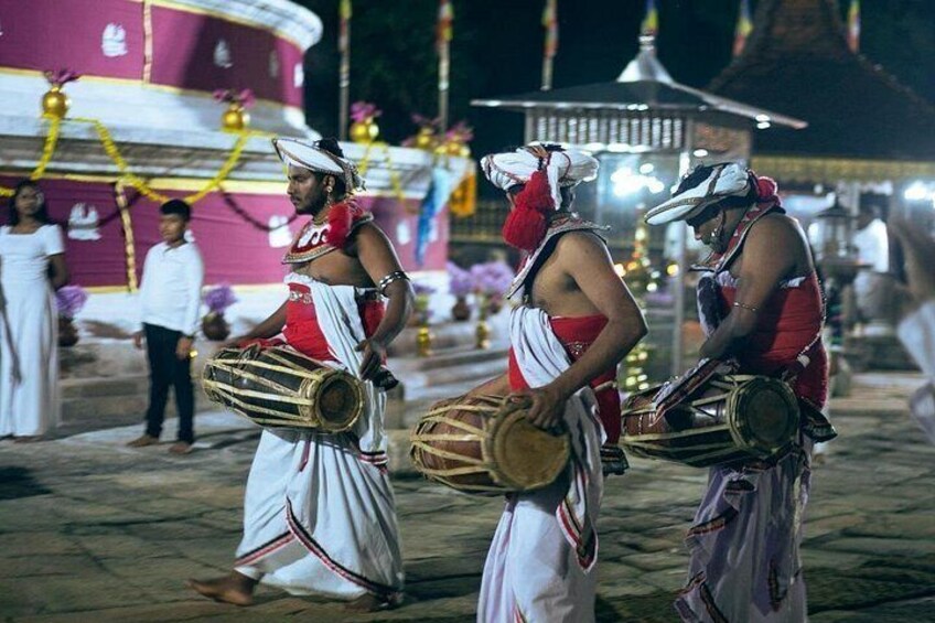 Kandy All Inclusive Day Tour from Colombo 5