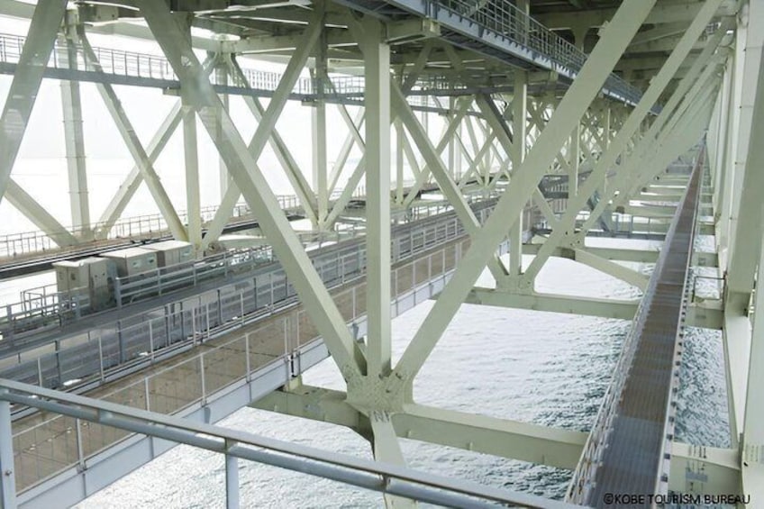 Himeji Castle and Akashi Kaikyo Bridge Walking Tour from Osaka 4