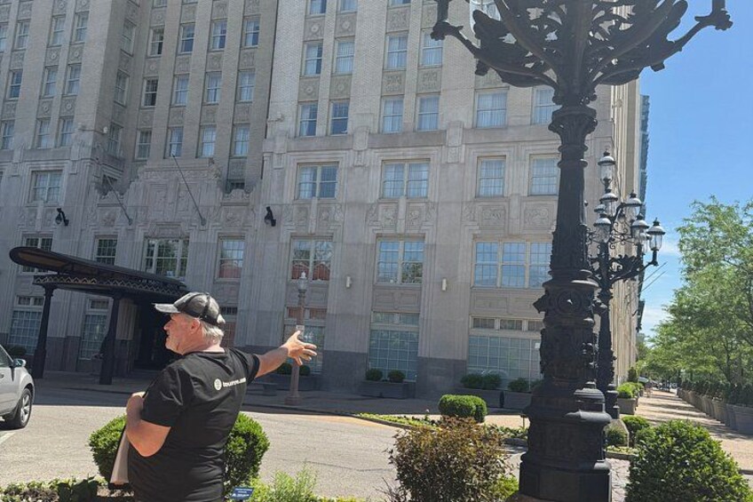 A Taste of Two Cities St Louis Food and History Walking Tour 2