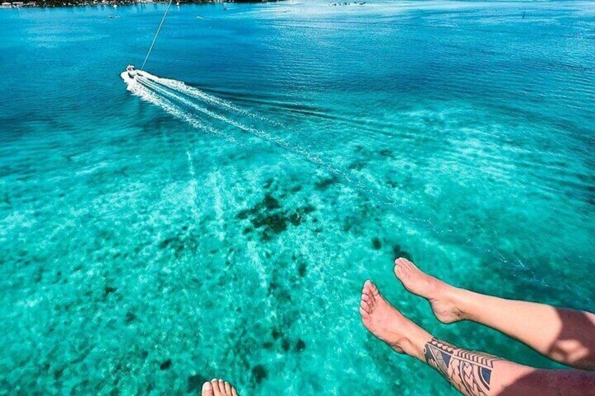 Parasailing on the sea of 7 colors of San Andres 2