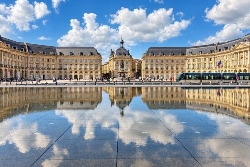 Free Walking Bordeaux Tour ENG + 1 glass of wine (Tip based) 5
