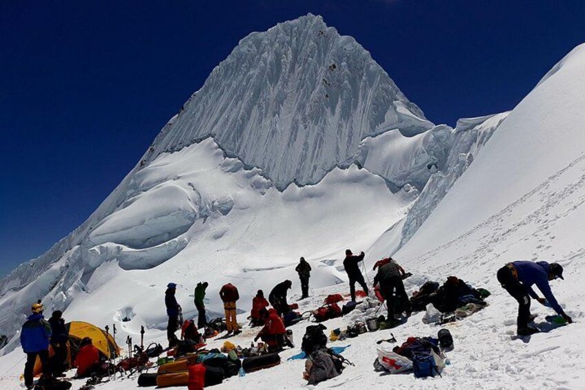 7Day-VIP Tour Climb Mount Alpamayo 5957m with Helicopter Support 5