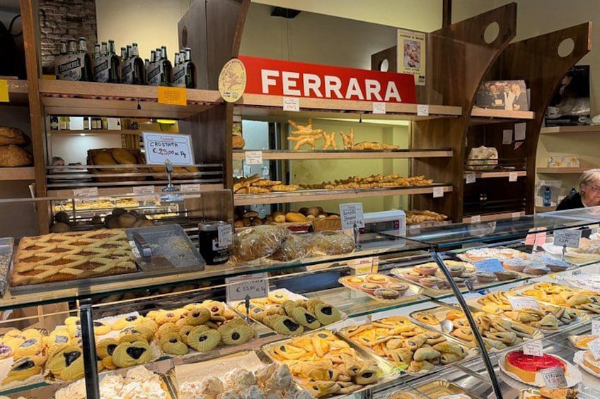 Ferrara Walking Tour Highlights and Food Tastings 3