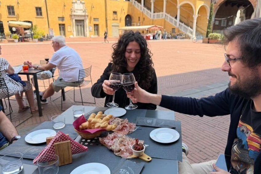 Ferrara Walking Tour Highlights and Food Tastings 1