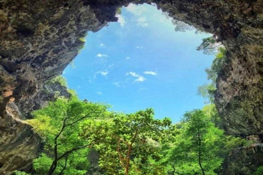 Sinkhole2 3