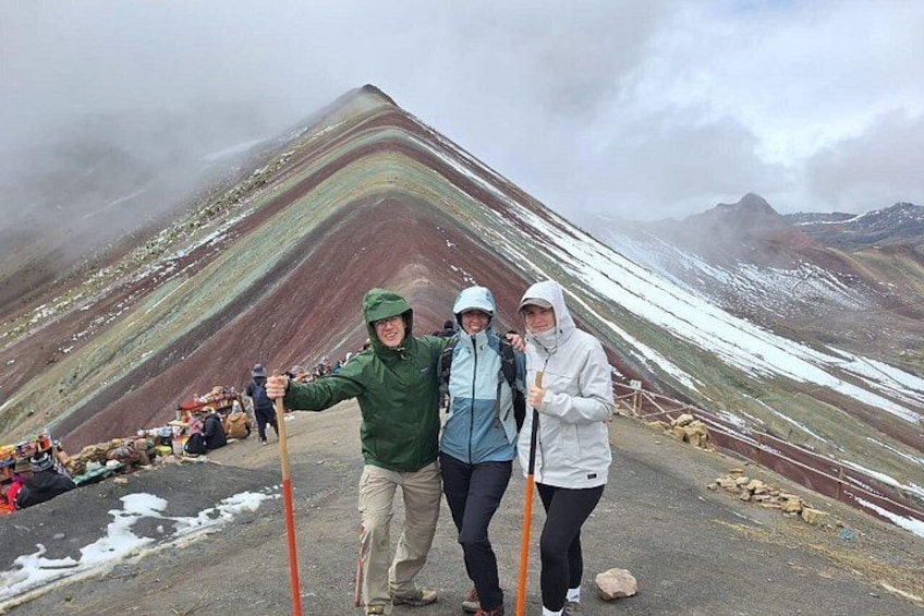 Full Day Rainbow Mountain Tour with Buffet Lunch 2