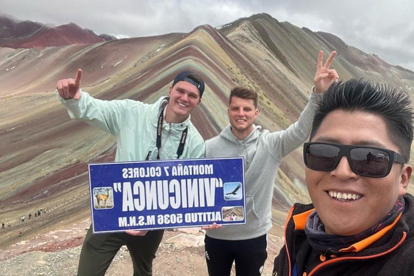 Full Day Rainbow Mountain Tour with Buffet Lunch 3