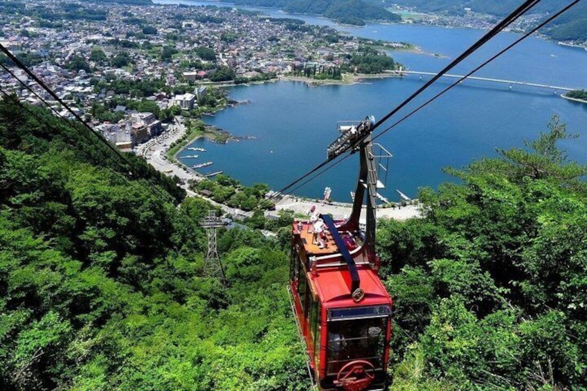 Mount Fuji and Lake Kawaguchiko Panoramic Ropeway Day Trip 2