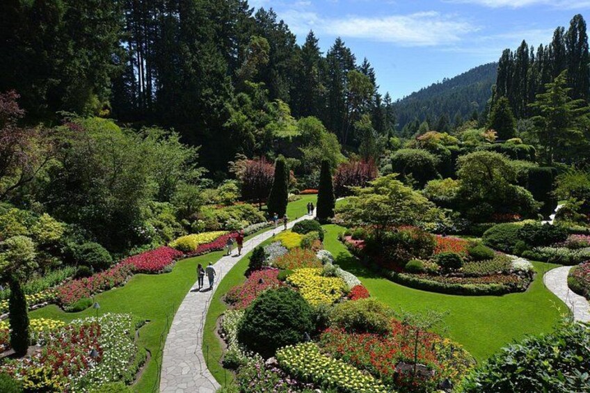 Experience Victoria and Butchart Gardens Premium Tour 3