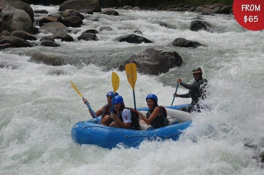 Costa Rica Pura Vida Rafting Sarapiqui River Class III-IV 1