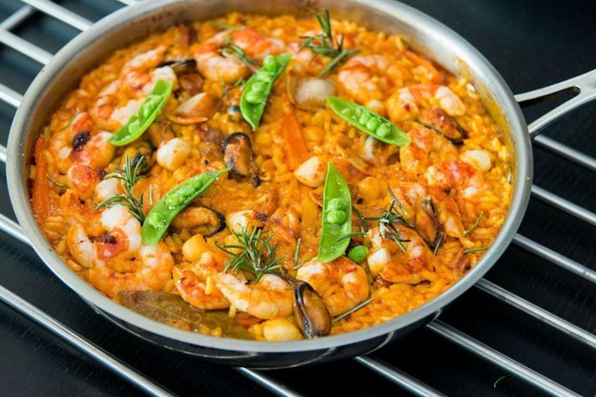 Mediterranean Paella Class in Tampa (Includes 4-Course Meal) 2
