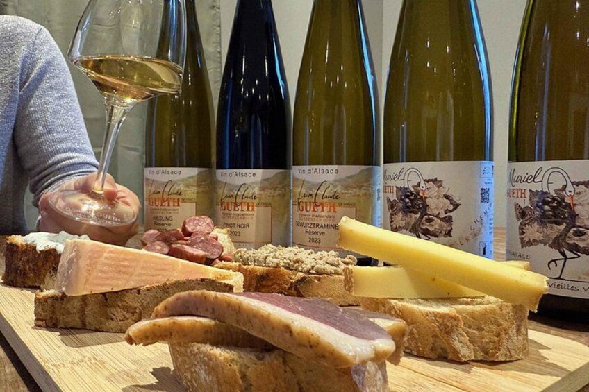 Wine cellar visit and feminine tasting - gourmet formula 1