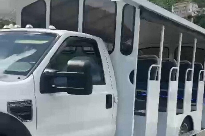safari - open air bus 2