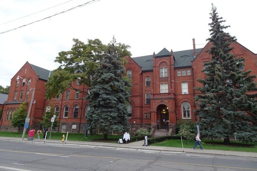 Queen's Park Self Guided Walking Tour 3
